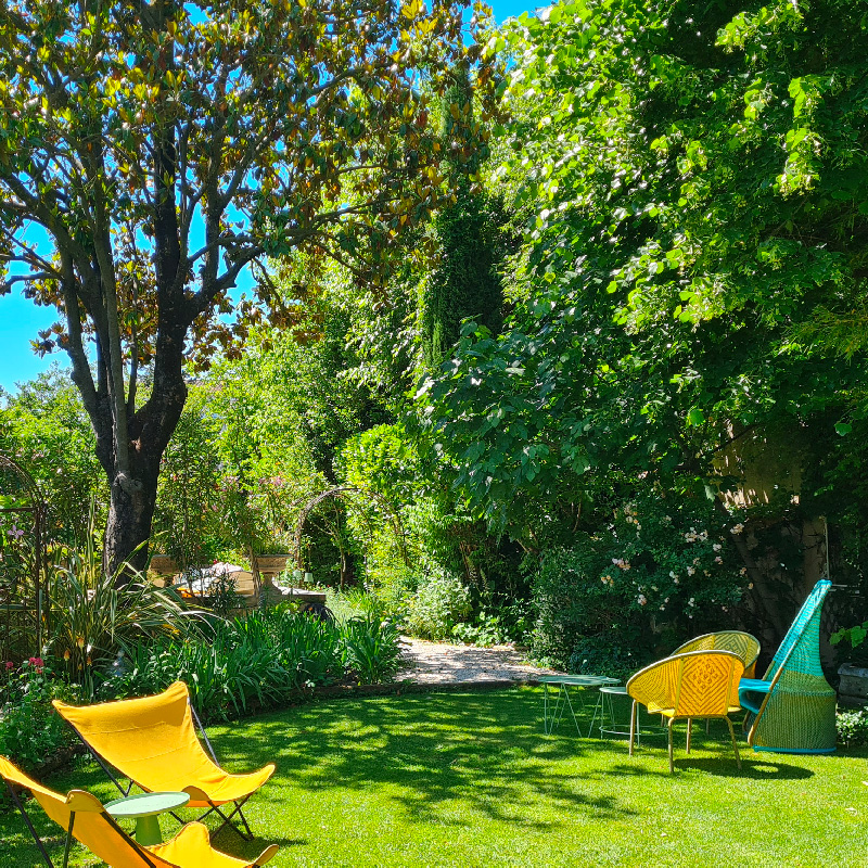Avignon, Villa Aigarden, vacances chambre d'hôte de charme, Luberon, Provence, piscine